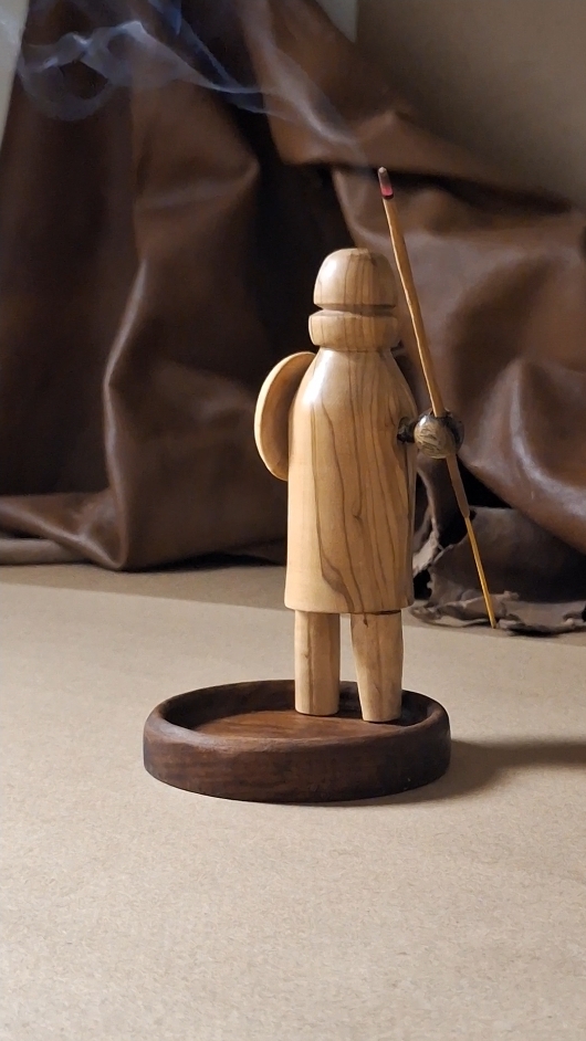 The Wooden Sentry incense holders, with its natural beauty, infuses your space with tranquility, enhancing your sense of well-being and mindfulness. Perfect for creating a calming sanctuary.